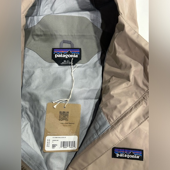 Patagonia Men's XL Torrentshell 3L Jacket Rain Waterproof Grey Tan NWT - Picture 4 of 10
